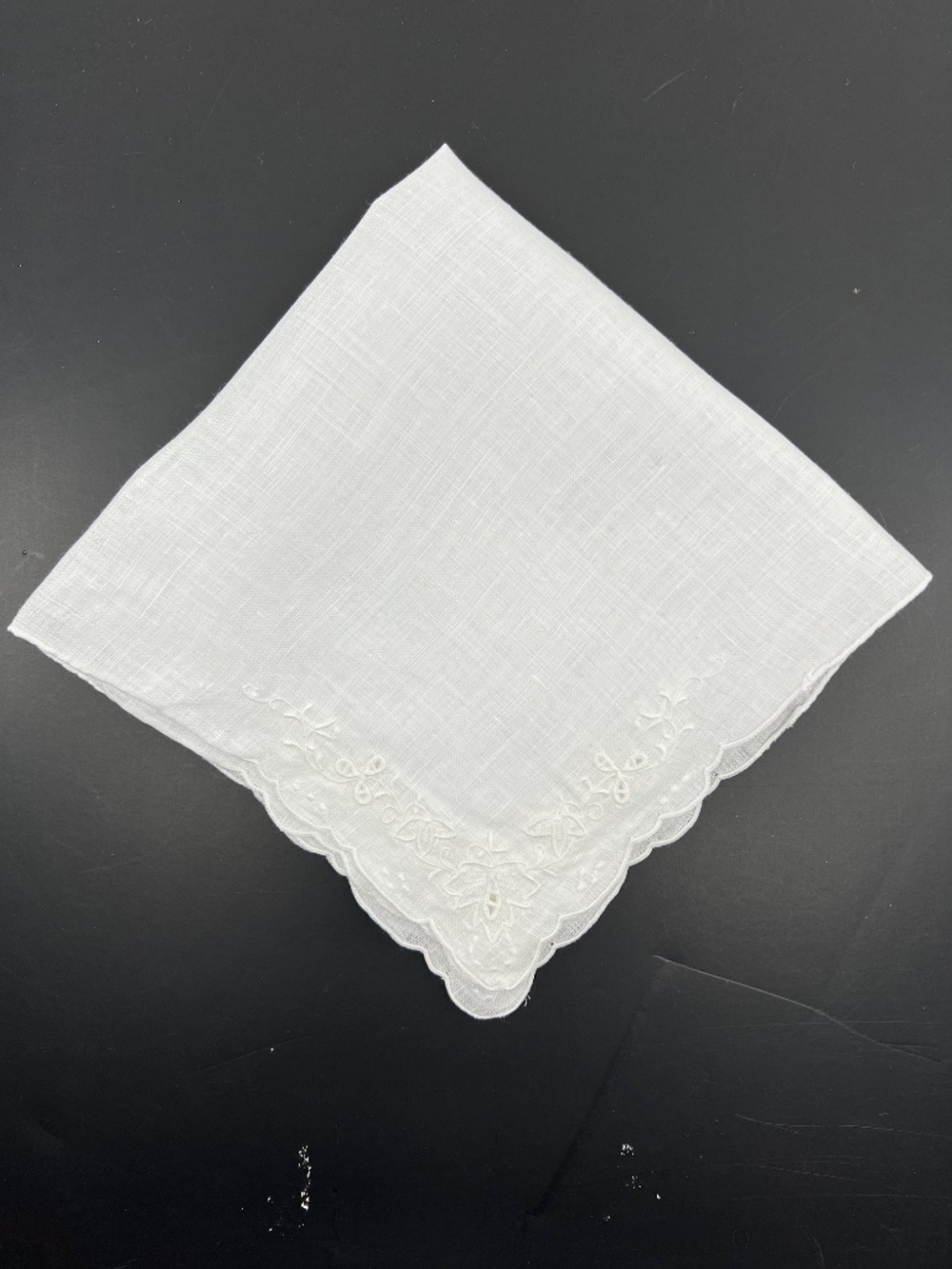 Vintage  Ivory Madeira Embroidered Handkerchief with Scalloped Border